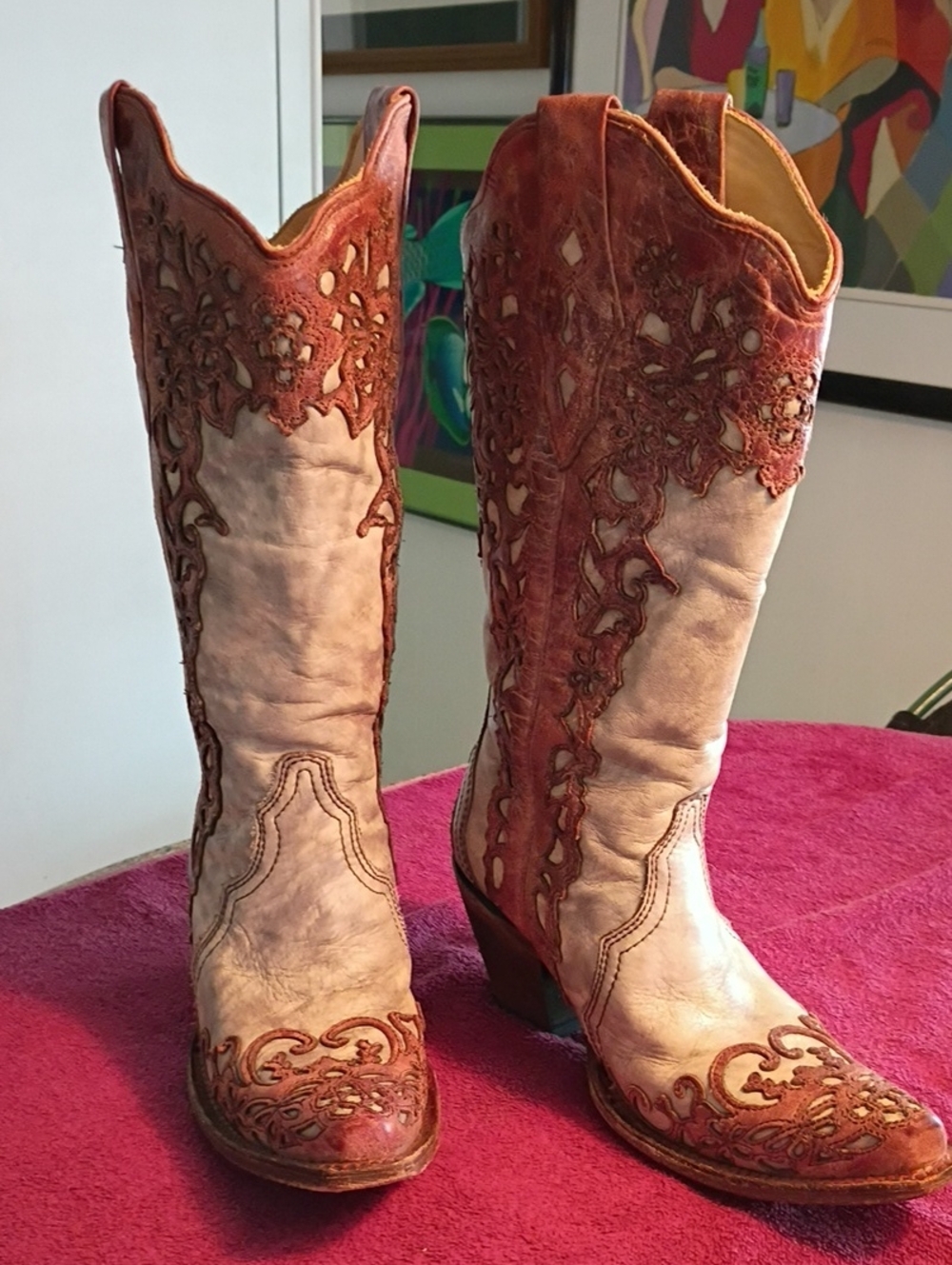 Women's Two-Tone 6.5 M Floral Cutout Leather Heeled Western Boots. Snip Toe